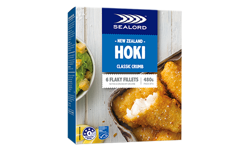 Sealord Classic Crumb Hoki Fillets – boxed packaging with 6 golden flaky fillets in a crunchy crumb, served with salad.